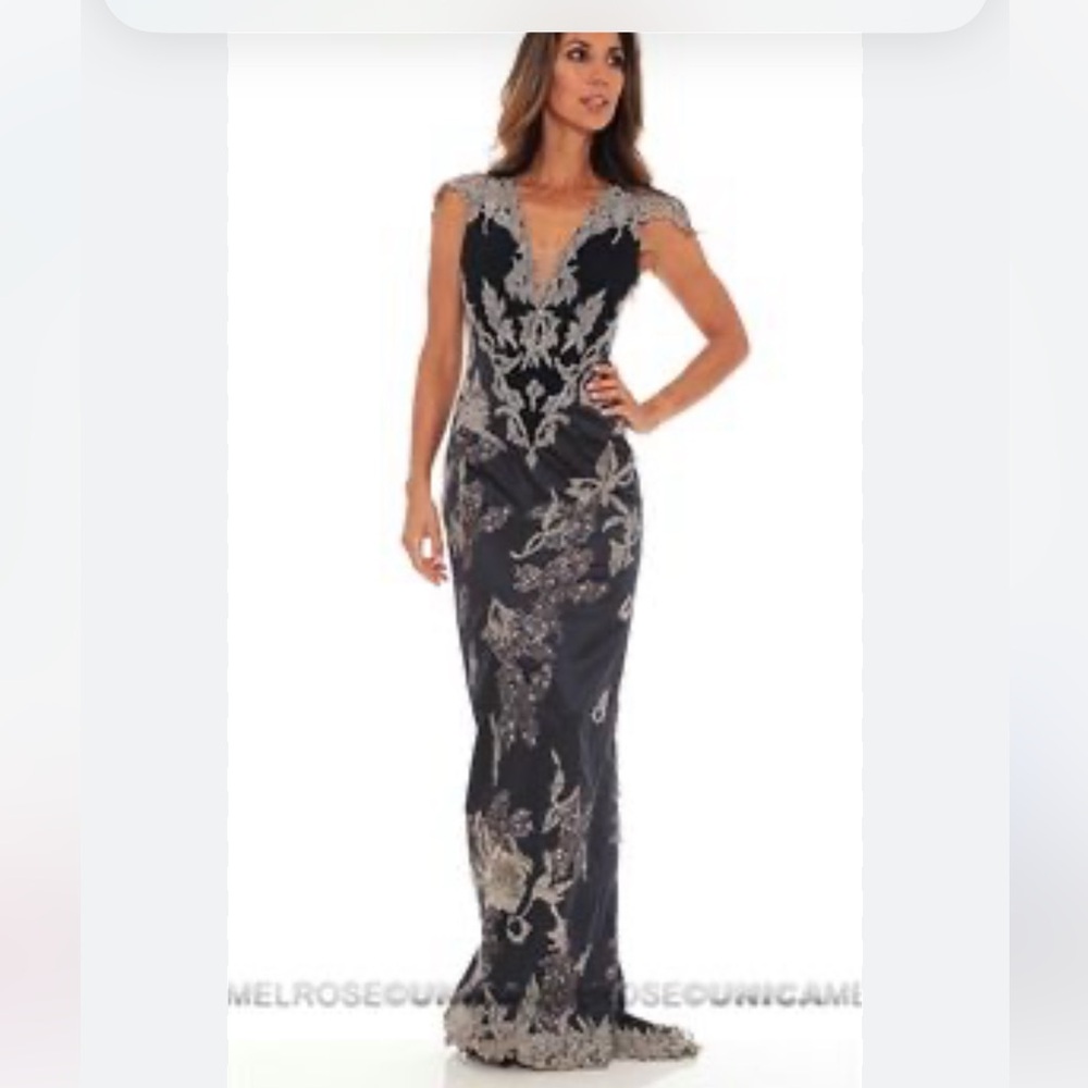 Mandalay brown gown NWT size 6
